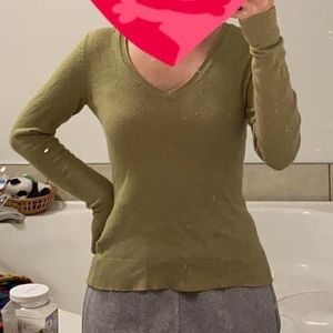 Tommy Hilfiger Green Long Sleeve V Neck Sweater 🍵